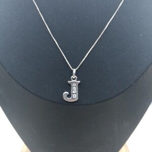 Sterling silver chain necklace initial letter J pendant.